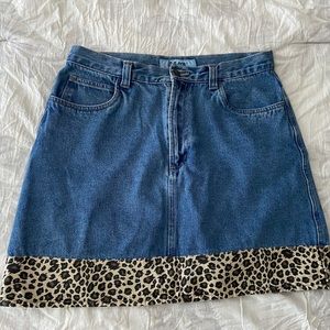 Vintage High Waisted Skirt